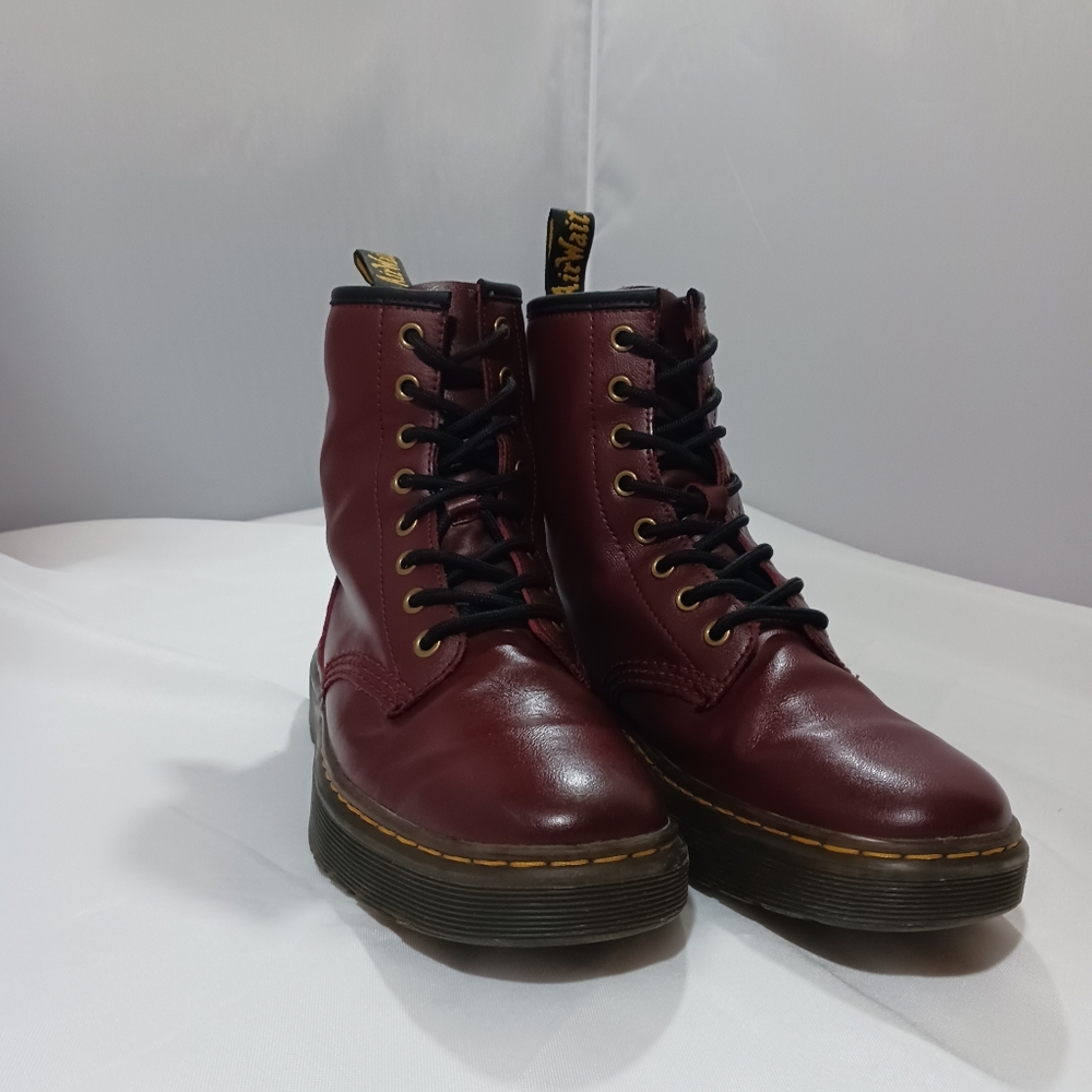 Dr. Martens Zavala 8 Eye Boots